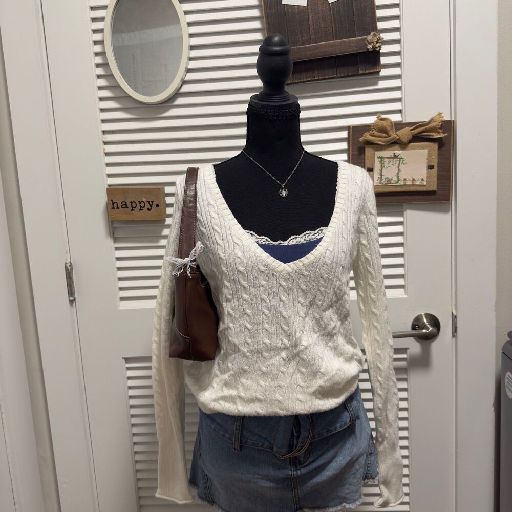Quiet Luxury Ivory Brandy Melville Cable Knit V-Neck Sweater